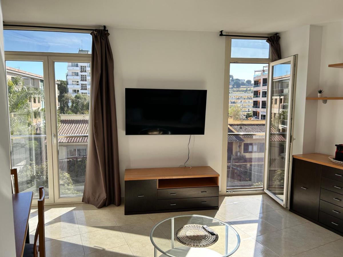 Apartaments Superiors Mtb Only Couples Lloret de Mar Exterior photo