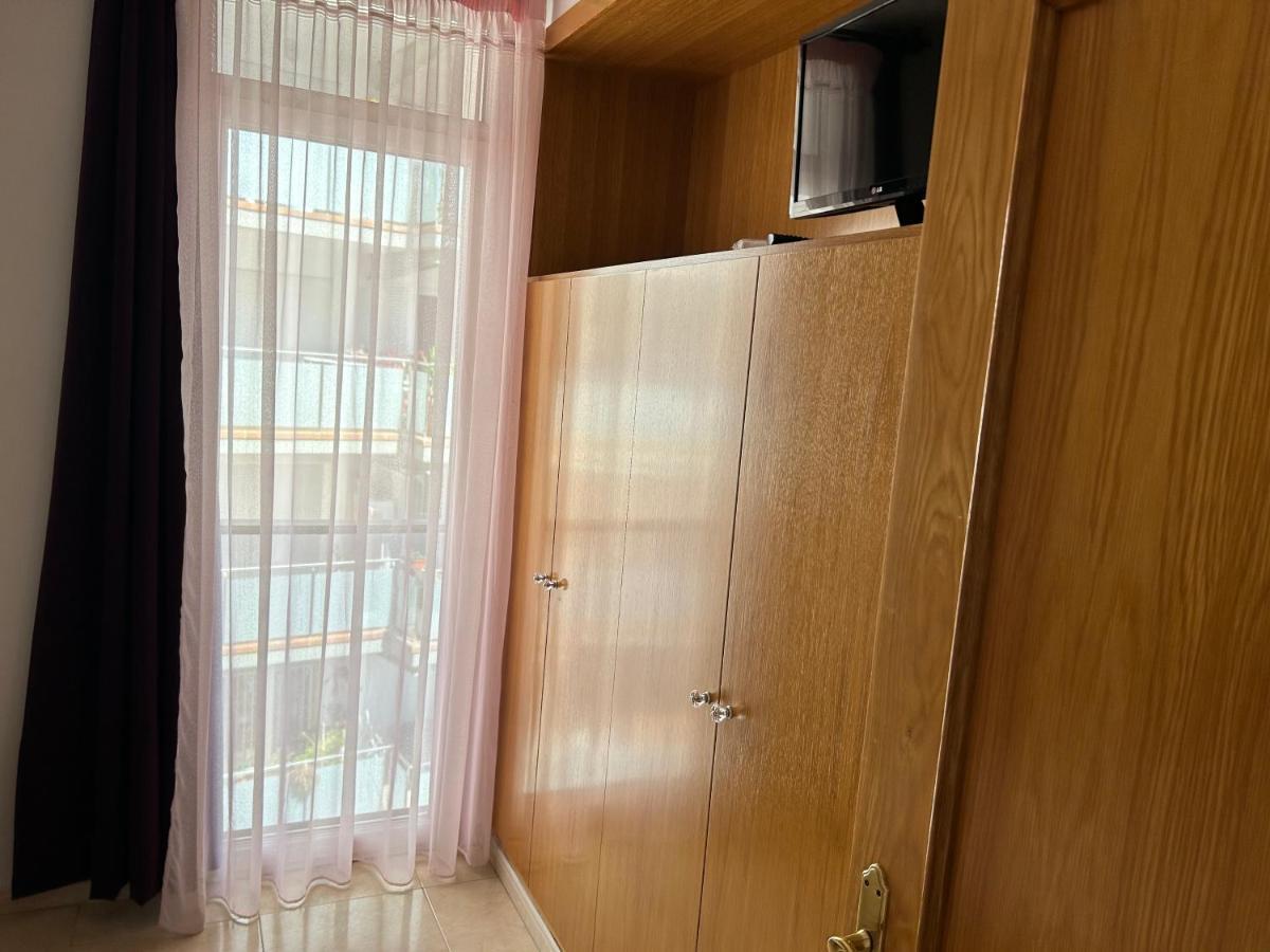 Apartaments Superiors Mtb Only Couples Lloret de Mar Exterior photo