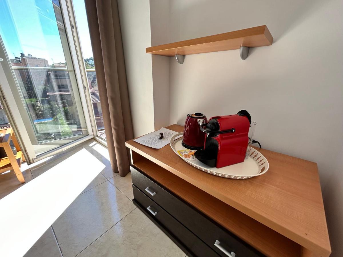 Apartaments Superiors Mtb Only Couples Lloret de Mar Exterior photo