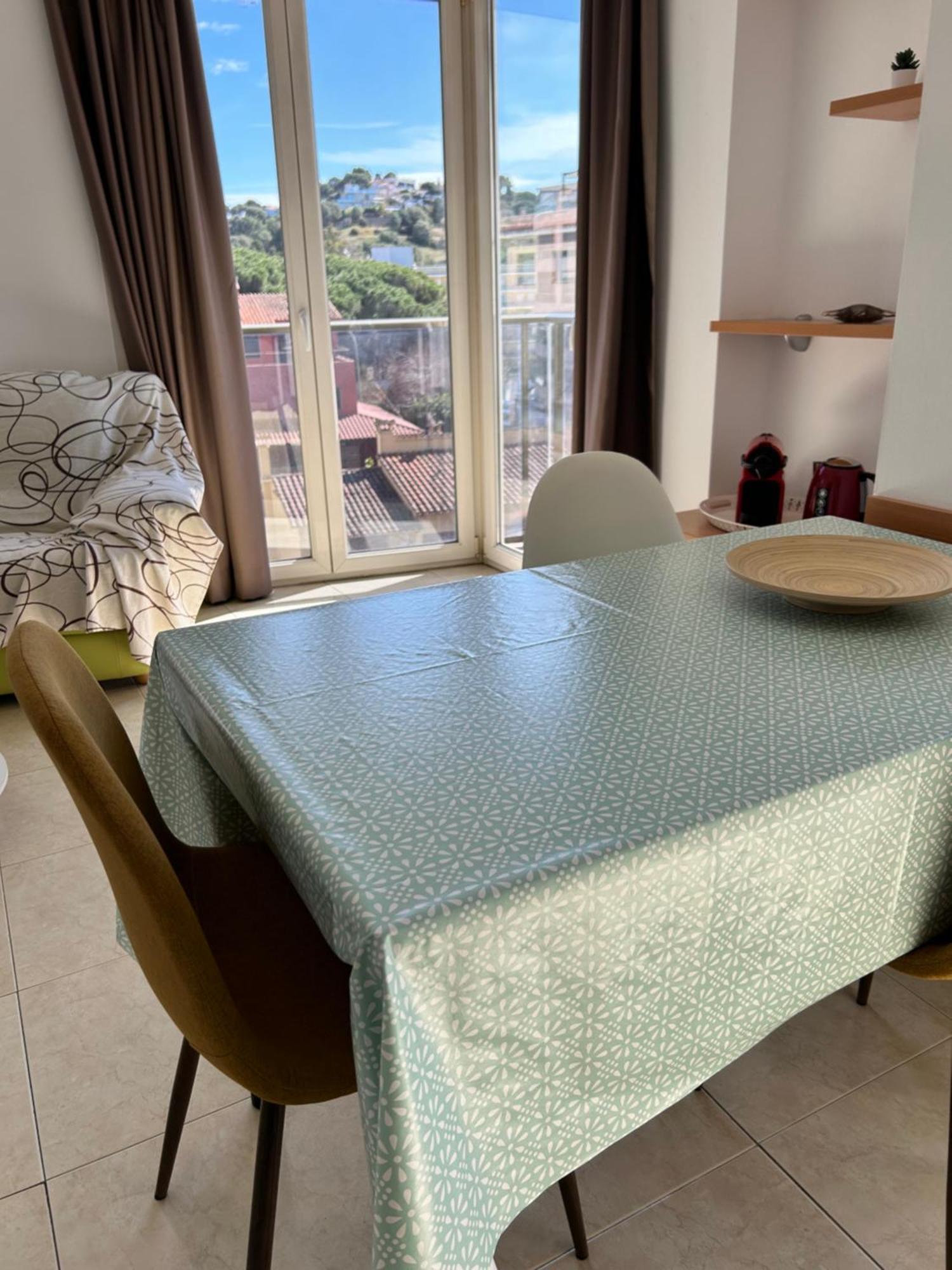 Apartaments Superiors Mtb Only Couples Lloret de Mar Exterior photo