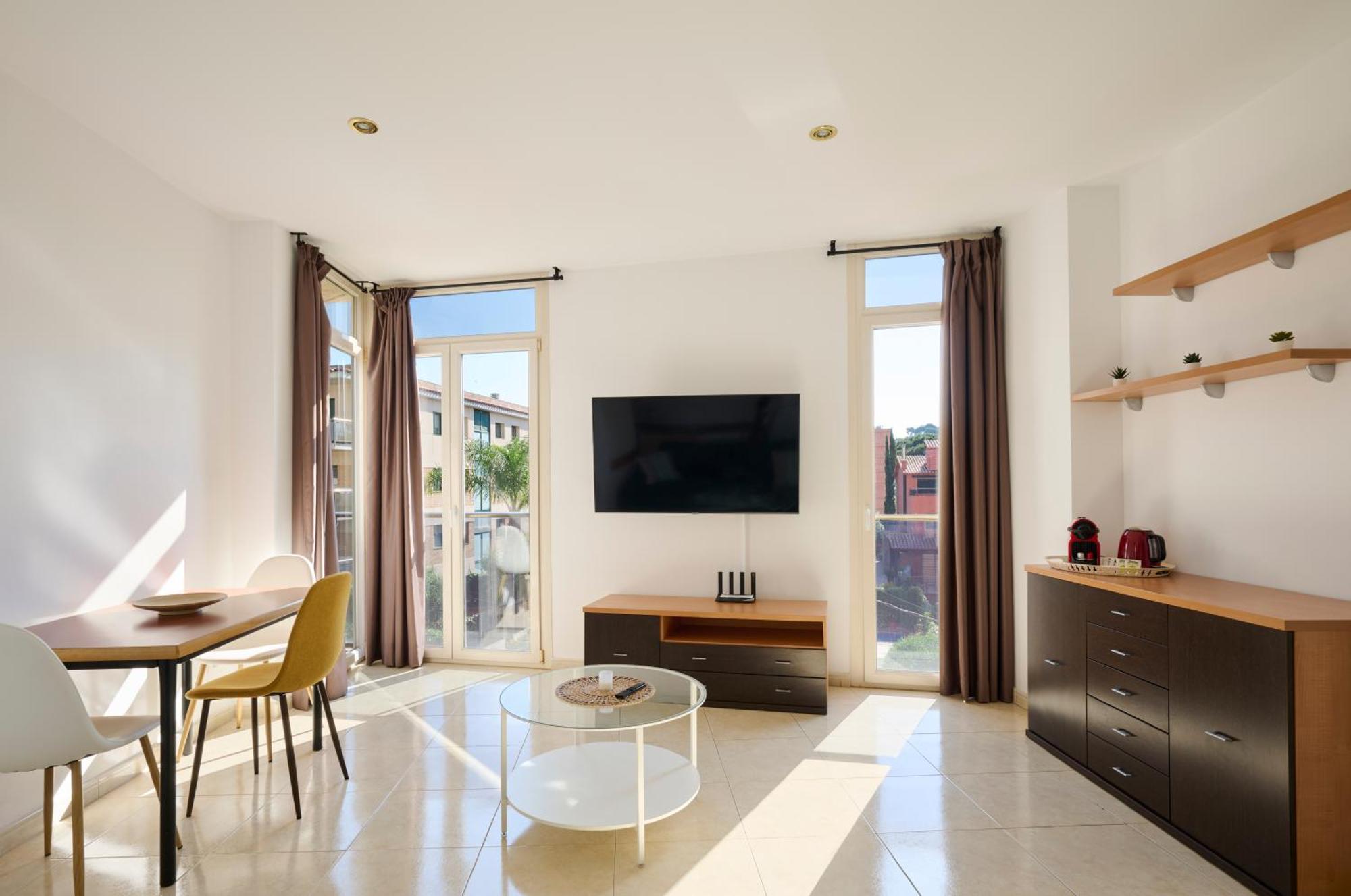Apartaments Superiors Mtb Only Couples Lloret de Mar Exterior photo