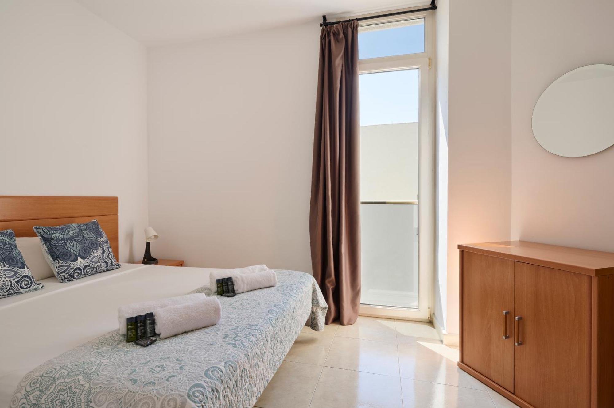 Apartaments Superiors Mtb Only Couples Lloret de Mar Exterior photo
